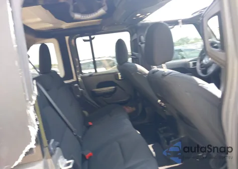 2021 Jeep Wrangler Unlimited Sport Altitude 4X4 z USA, uszkodzony, nr VIN 1C4HJXDG2MW700489